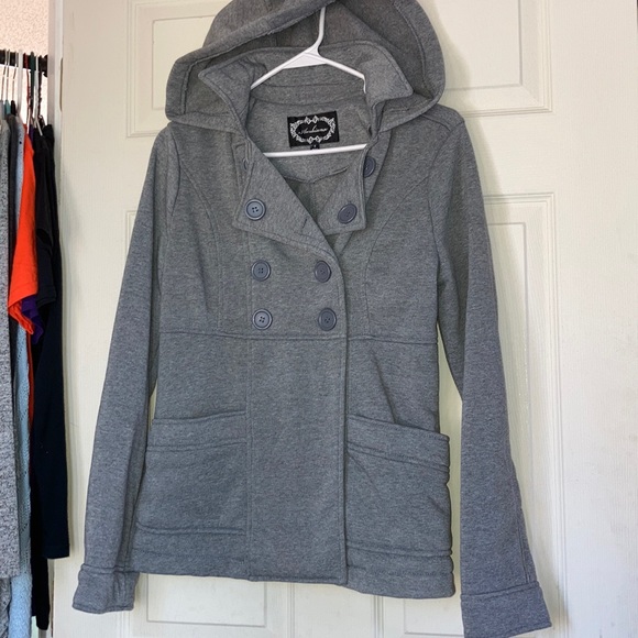 Grey jacket - Picture 1 of 6